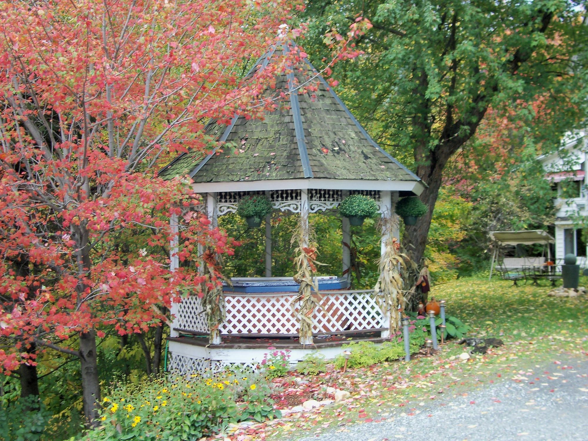 Sugartree Inn Warren Exterior photo